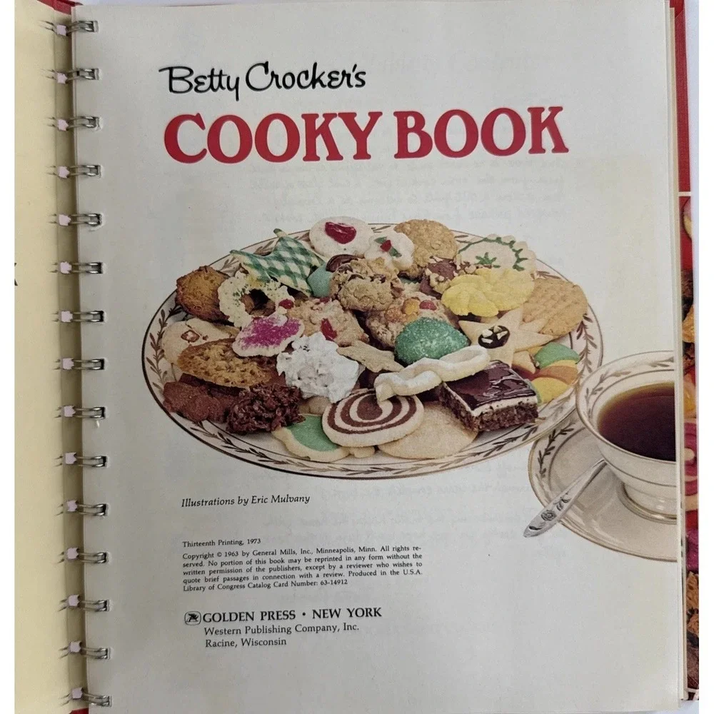 Vintage Betty Crocker's Cooky 1973 Spiral Binder Cookbook Cookies